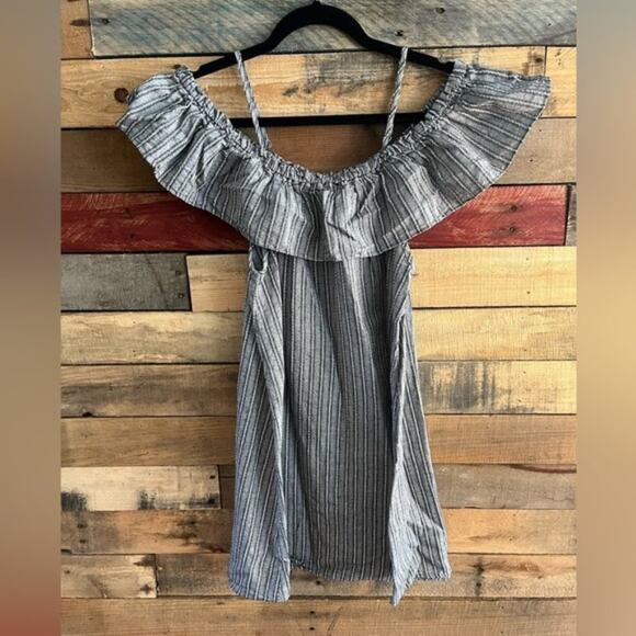Umgee Gray Stripe Off Shoulder Dress Size Large - Picture 2 of 13